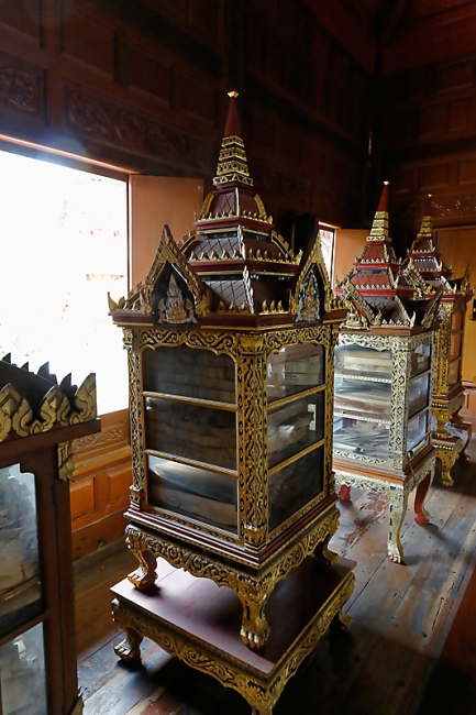 Wat Krathum Suea Pla-053